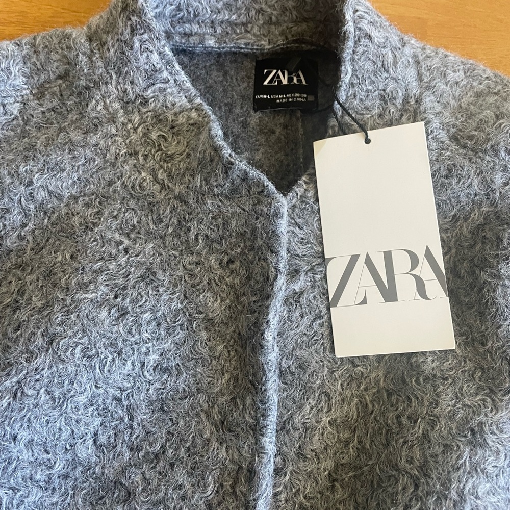 Viral Zara W’s pocket bomber jacket. New never used, with tags.
